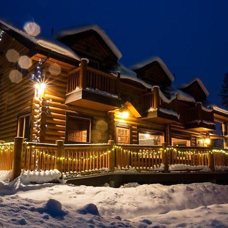 Castle Mountain Chalets Eksteriør billede