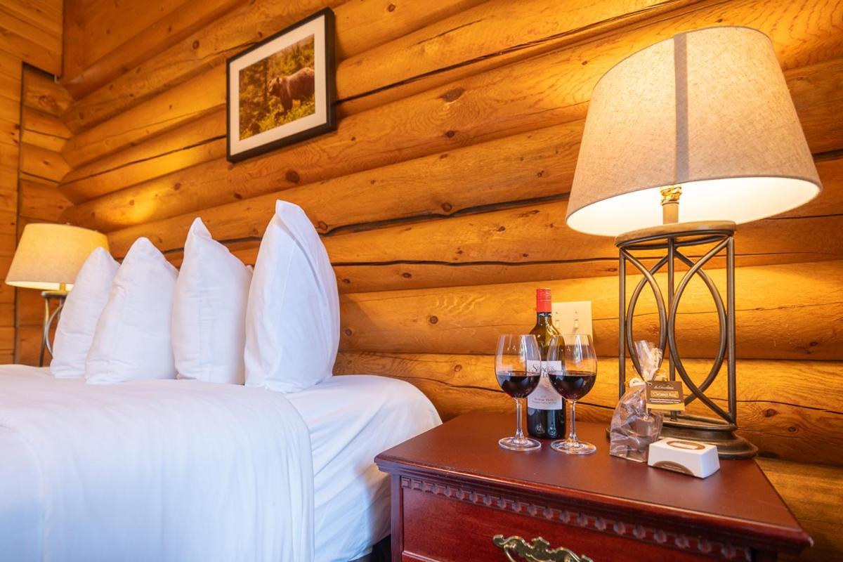 Castle Mountain Chalets Eksteriør billede